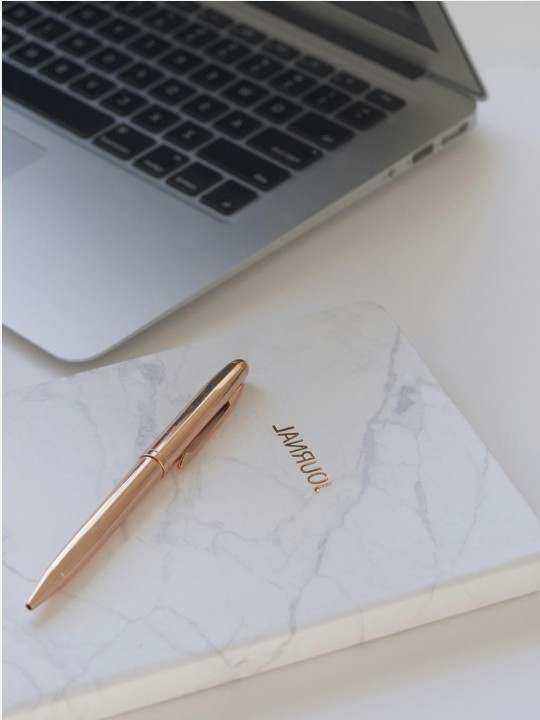 Executive desk set